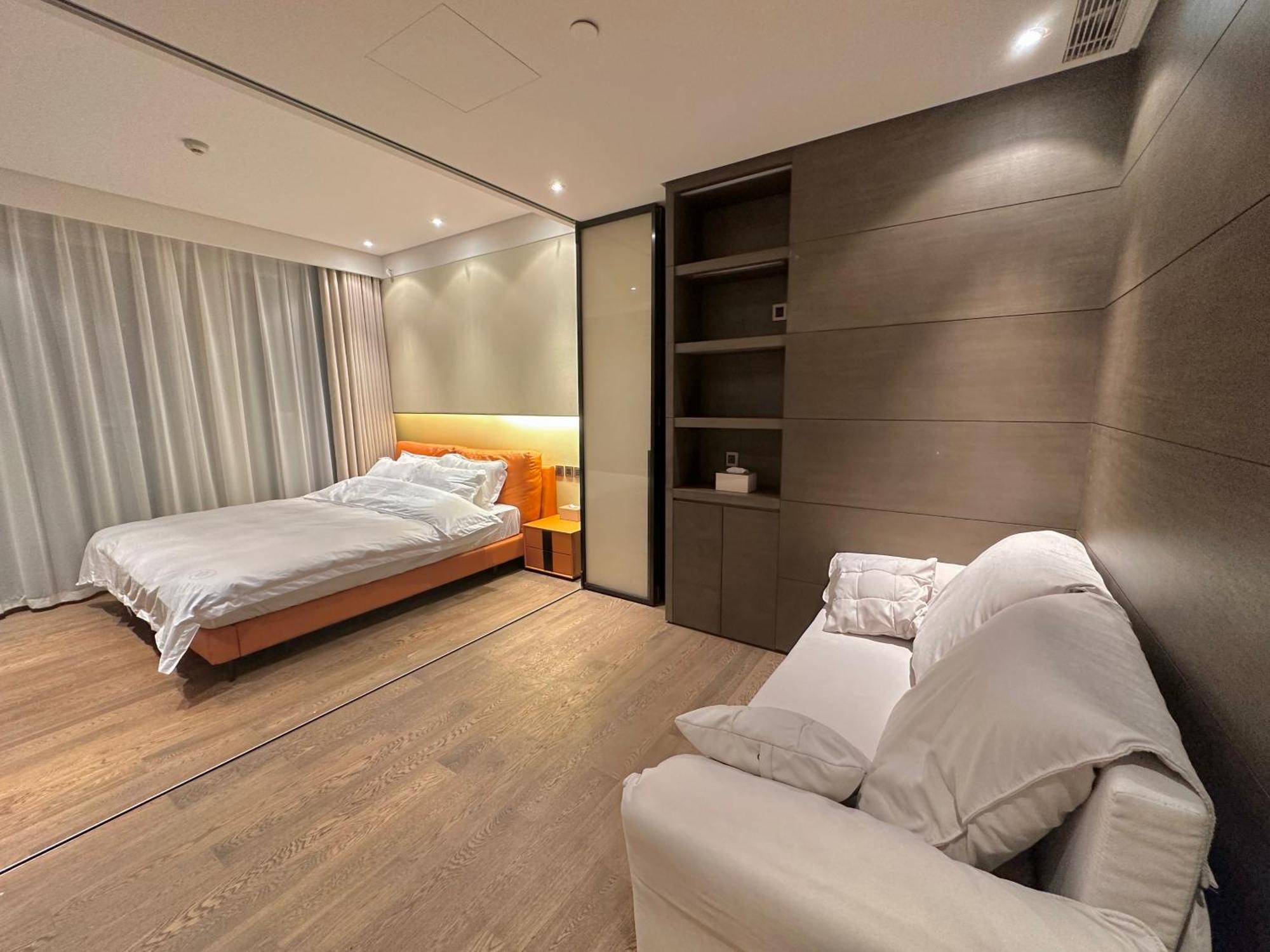 Zhome-deplex Luxury Apartment-near The Bund Apartment